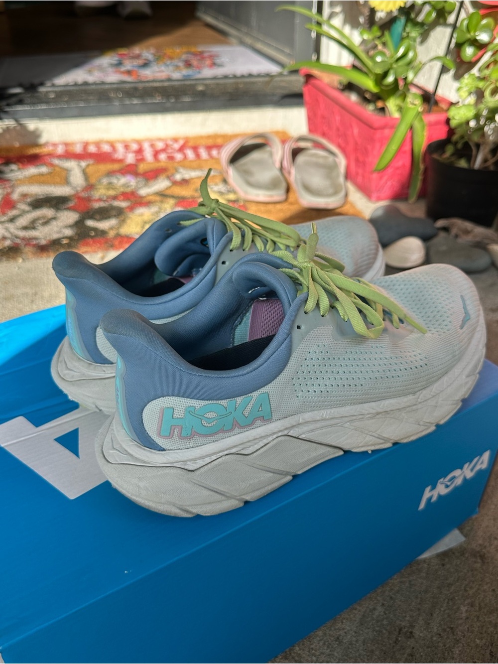 Hoka Women's Running Shoes Arahi 7 - Teal Blue & Lime Green Accents